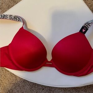 NWT Victoria's Secret red bra.